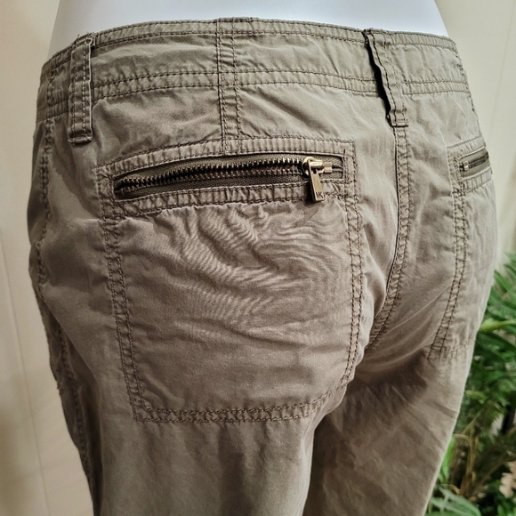 Michael Kors Roll Up Cuff Pocket Khaki Cargo Pants - Picture 11 of 13